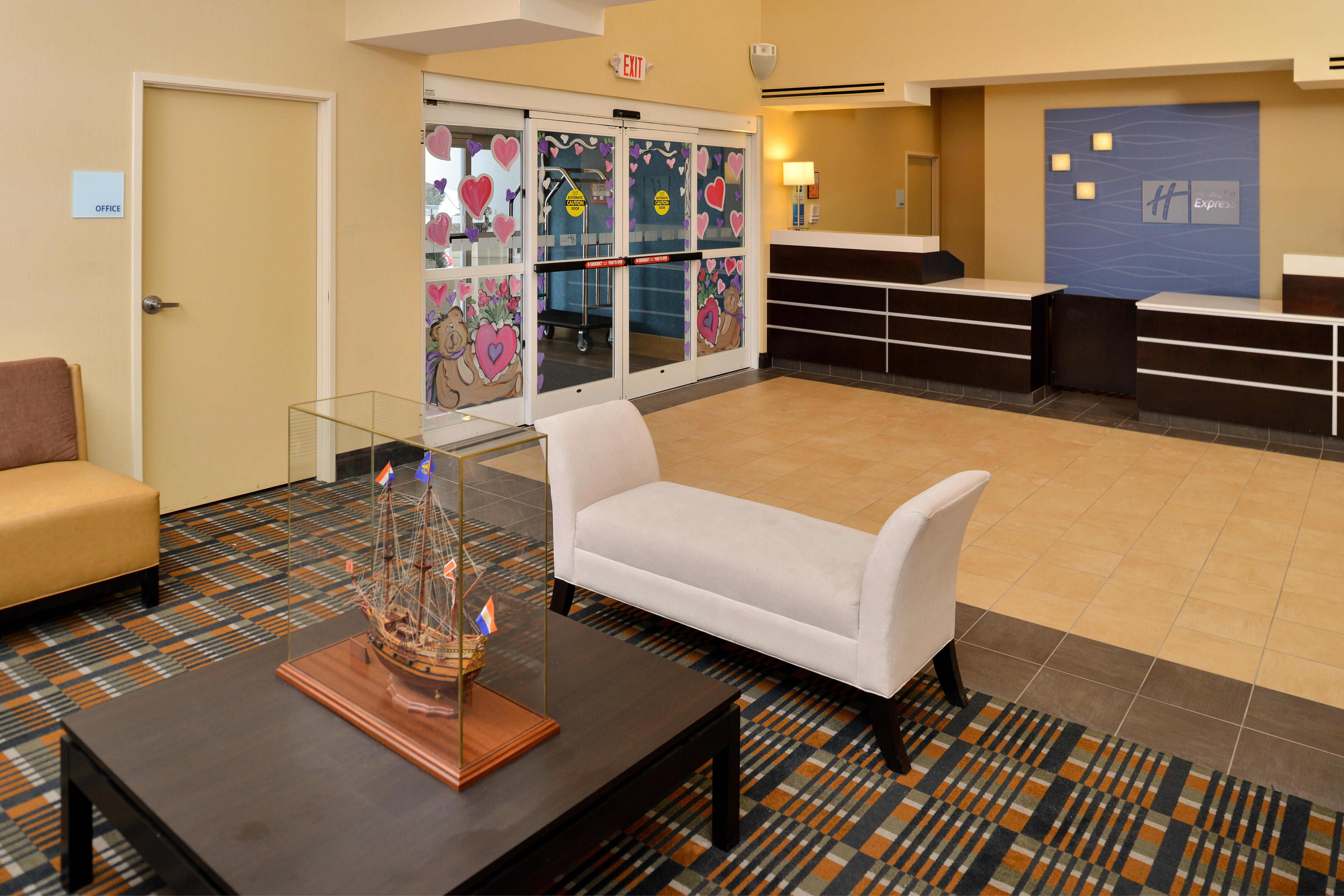 Holiday Inn Express & Suites Peekskill-Lower Hudson Valley By Ihg Exterior foto